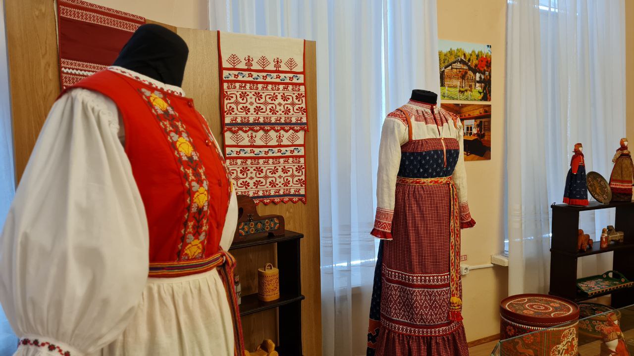 Культурные связи Ленинградской и Вологодской областей раскрывает новая выставка в Ивангороде